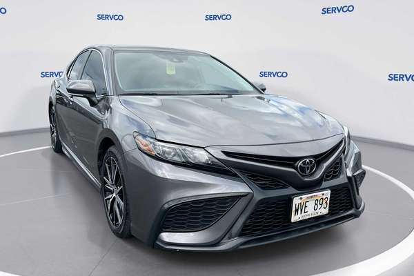 2022 Toyota Camry SE