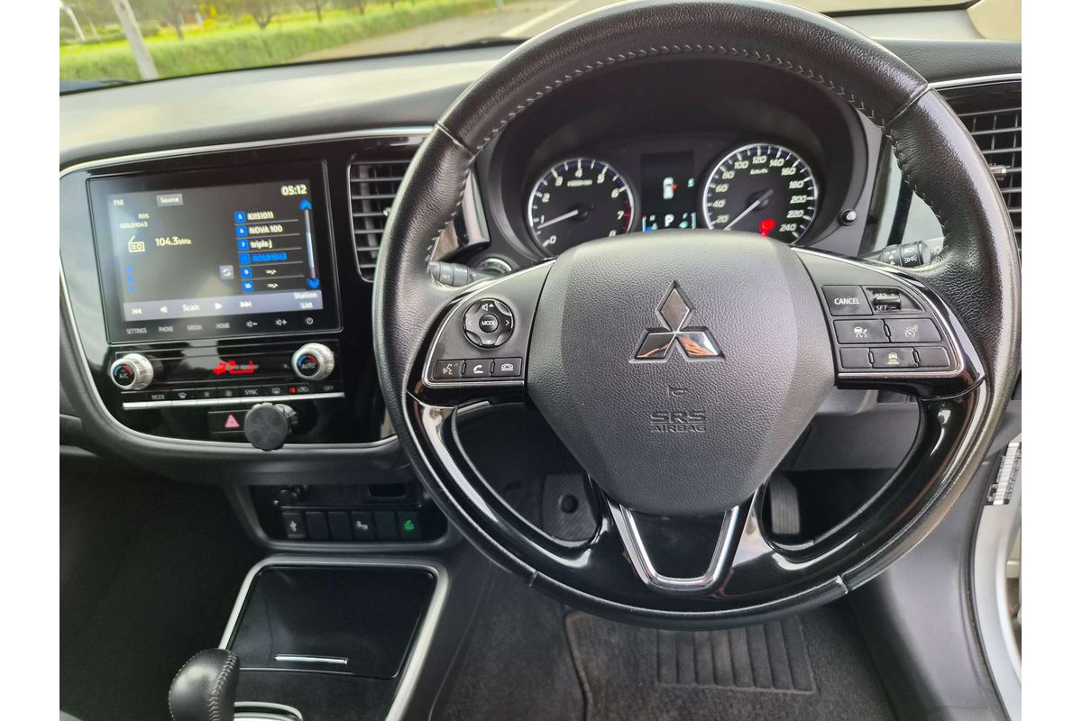 2020 Mitsubishi Outlander LS ZL