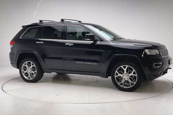 2020 Jeep Grand Cherokee Overland WK thumb-3
