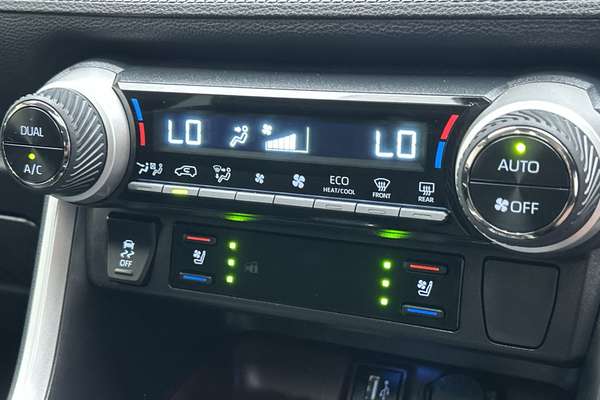 2024 Toyota RAV4 Cruiser AXAH52R thumb-17