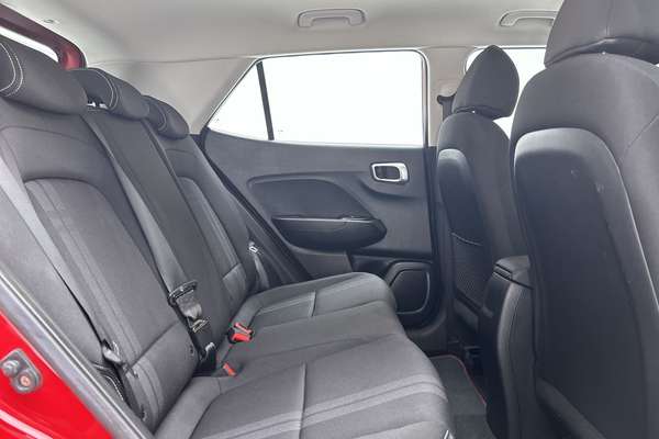 2021 Hyundai Venue Active QX.V4 thumb-11
