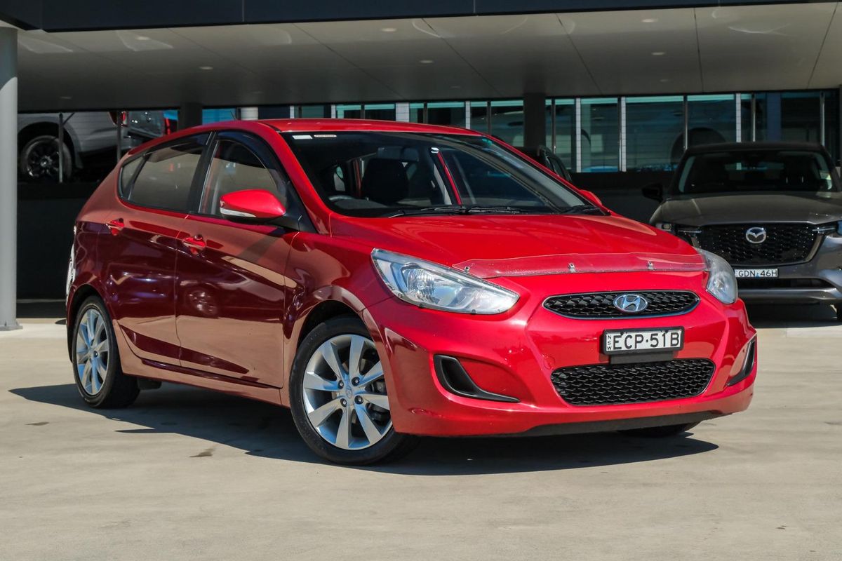 2019 Hyundai Accent Sport RB6