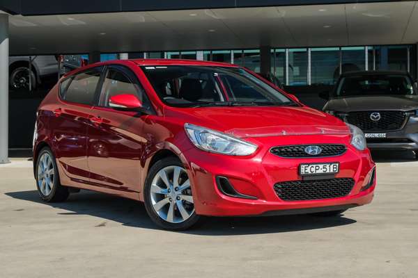 2019 Hyundai Accent Sport RB6