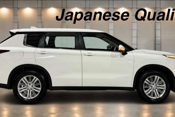 2024 Mitsubishi Outlander ES ZM