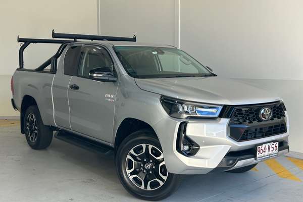 2024 Toyota Hilux SR5 GUN126R 4X4