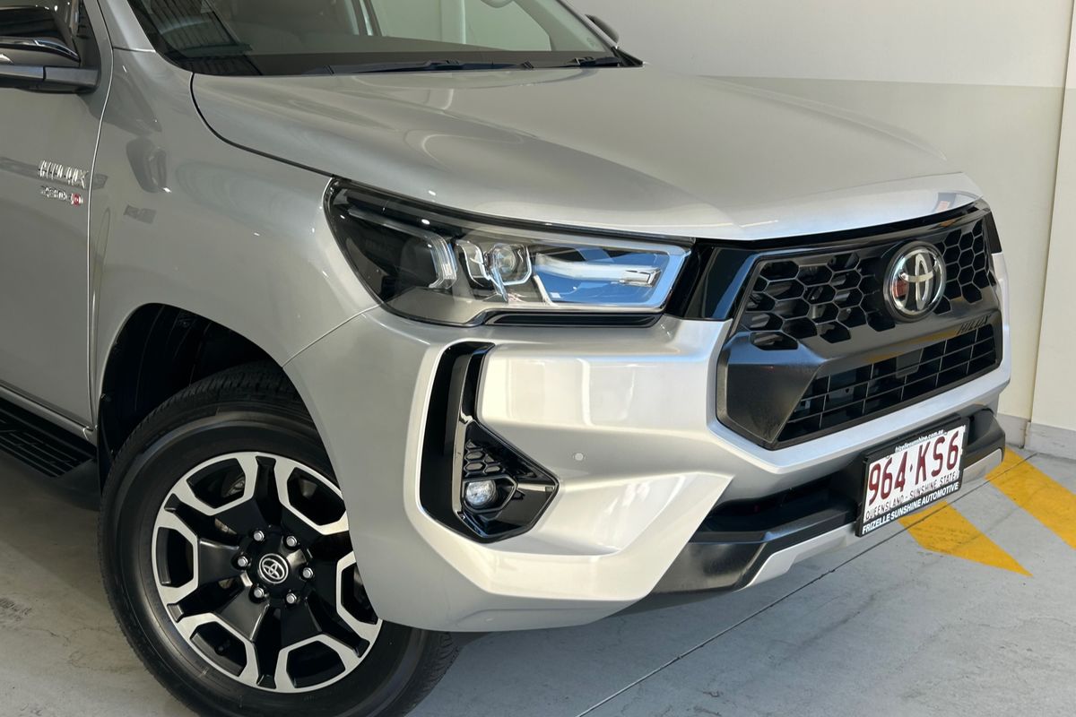 2024 Toyota Hilux SR5 GUN126R 4X4