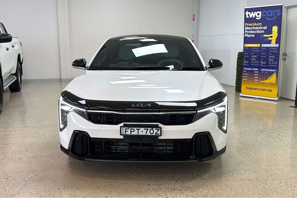 2025 Kia K4 GT-Line CL4m