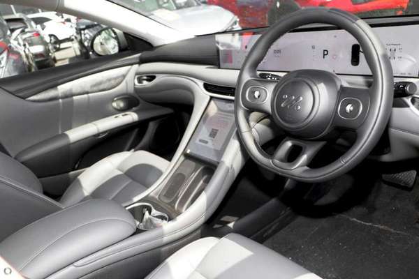 2026 MG IM5 Premium P12L thumb-14