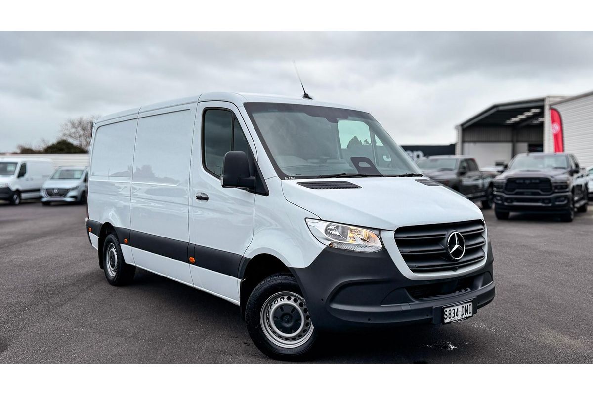 2026 Mercedes-Benz Sprinter 311CDI VS30 MWB Low Roof