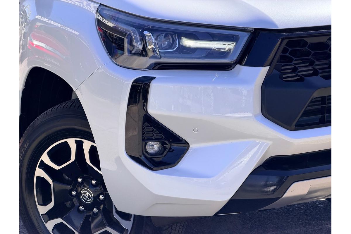 2024 Toyota Hilux SR5 48V GUN126R 4X4