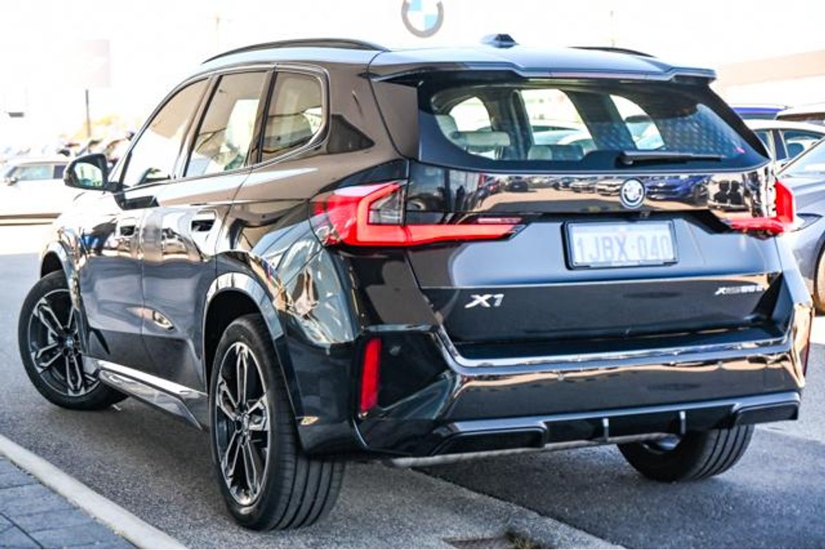 2026 BMW X1 xDrive25e M Sport U11