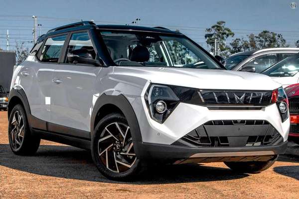2026 Mahindra XUV3XO AX7L