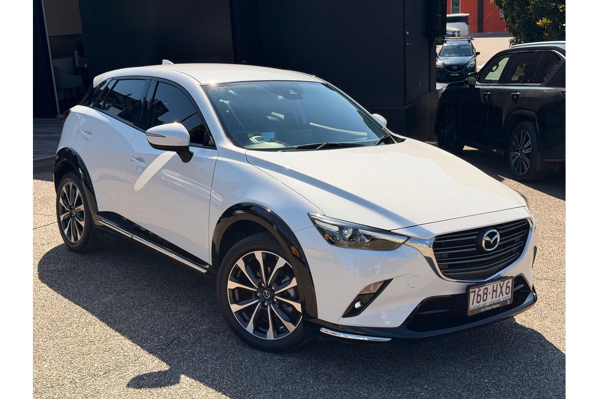 2023 Mazda CX-3 sTouring DK