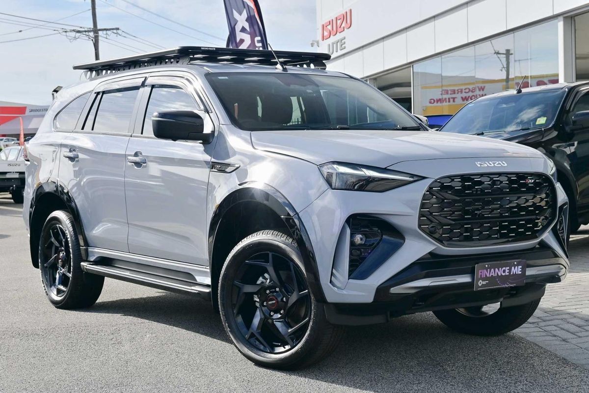 2025 Isuzu MU-X X-TERRAIN