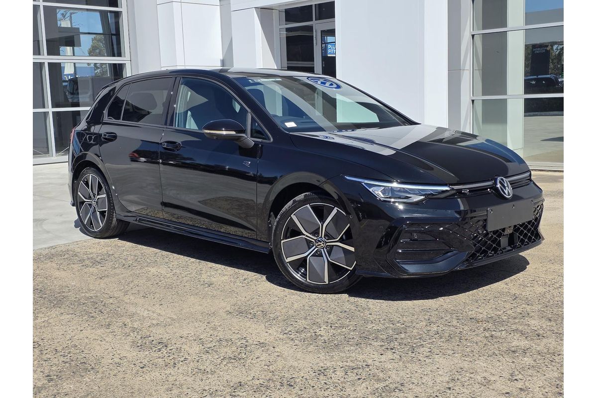 2026 Volkswagen Golf 110TSI R-Line 8.5