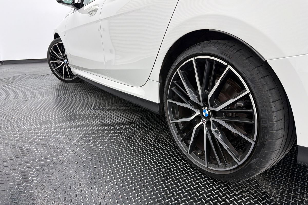 2022 BMW 2 Series 220i M Sport F44