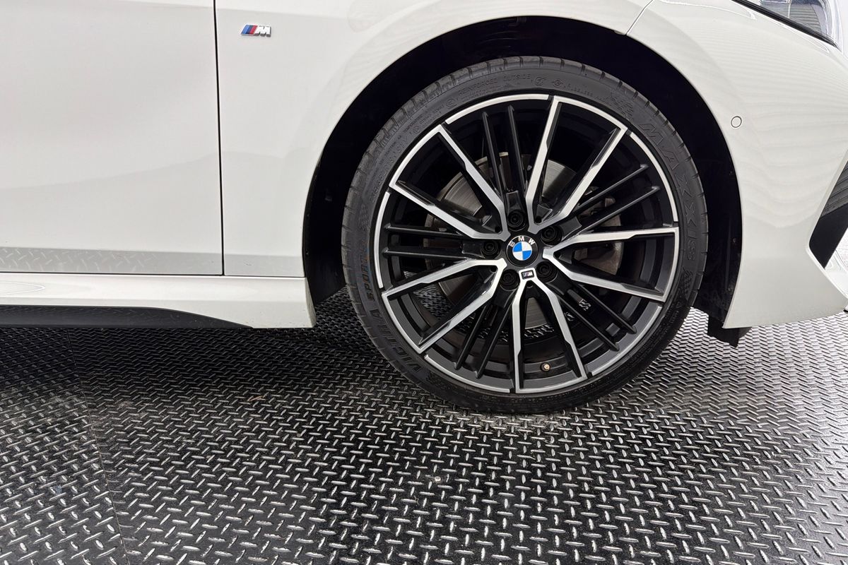 2022 BMW 2 Series 220i M Sport F44