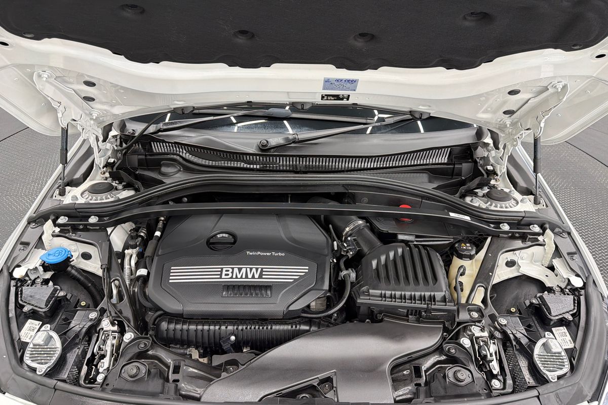 2022 BMW 2 Series 220i M Sport F44