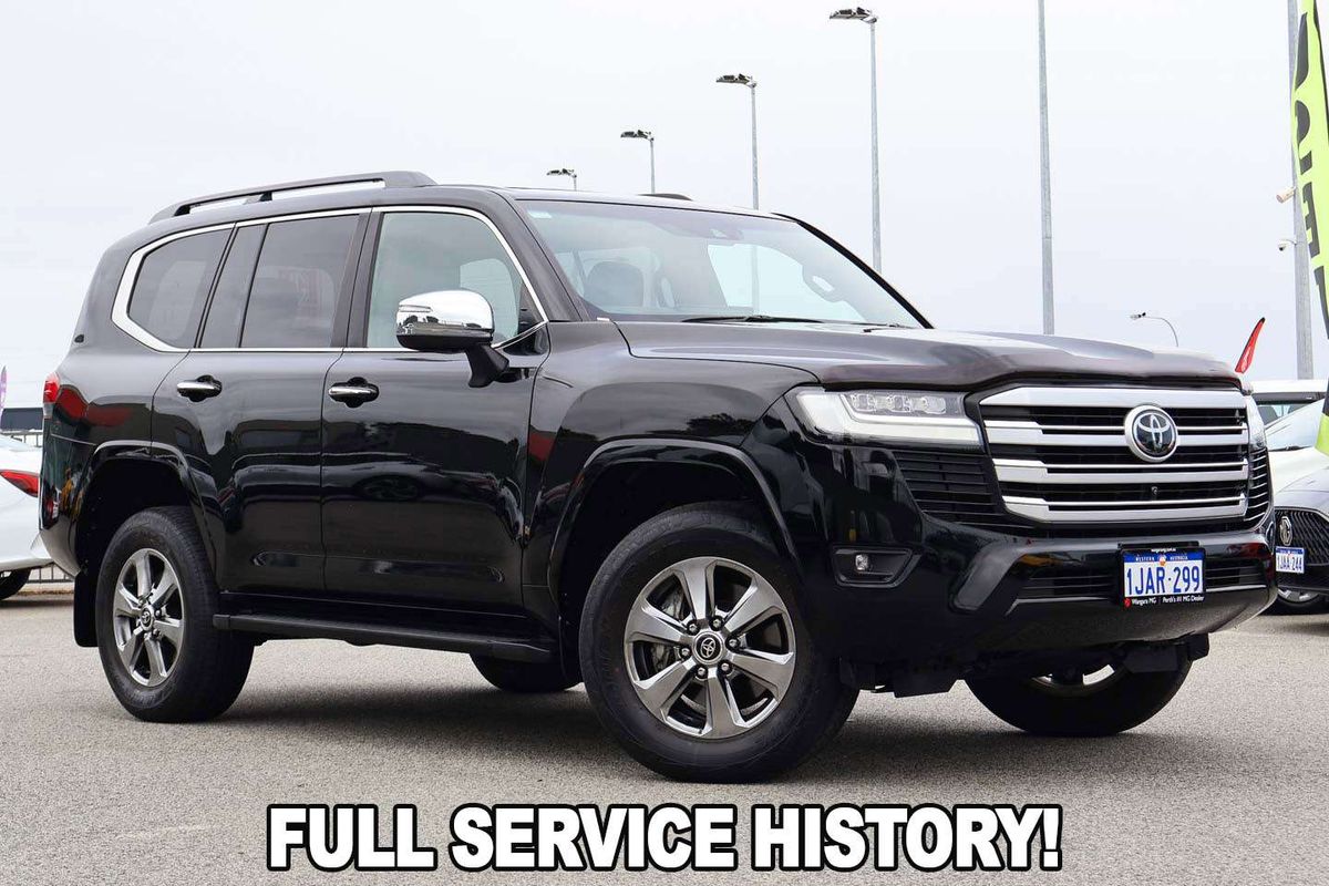 2023 Toyota Landcruiser Sahara FJA300R