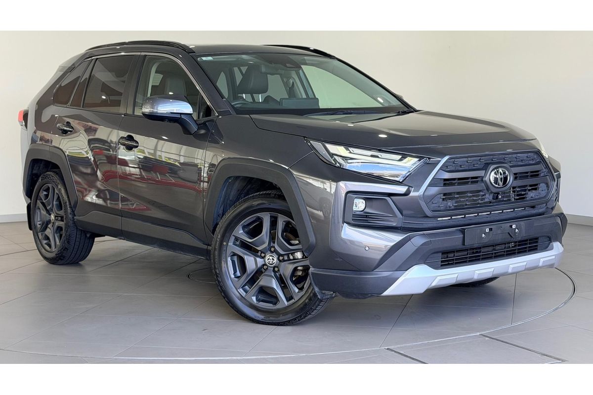 2022 Toyota RAV4 Edge AXAA54R