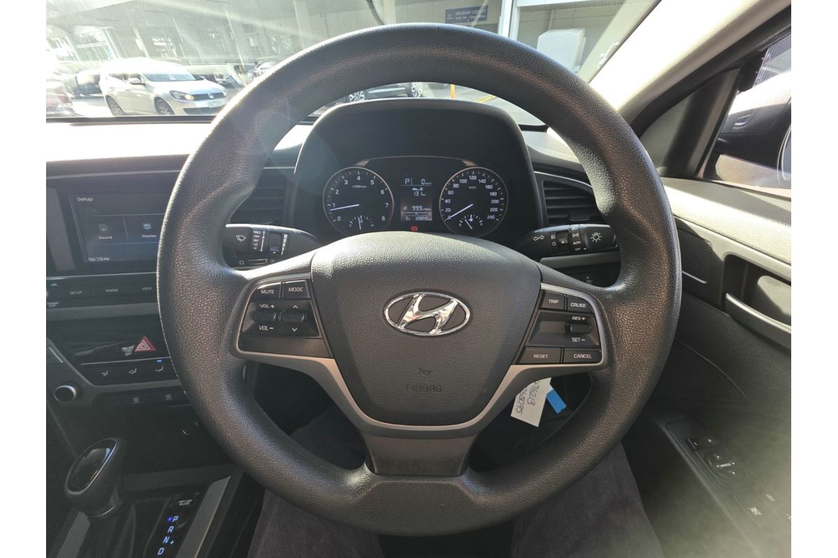2017 Hyundai Elantra Active AD image 25