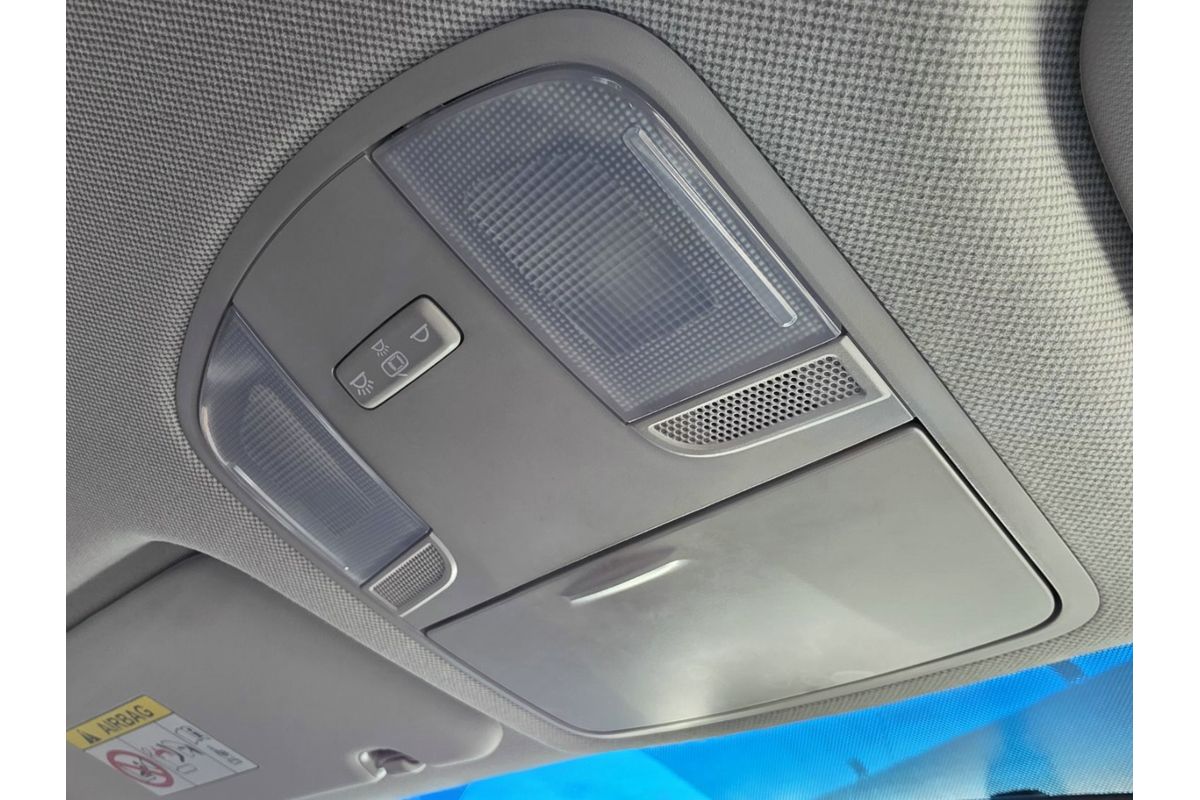 2017 Hyundai Elantra Active AD image 26