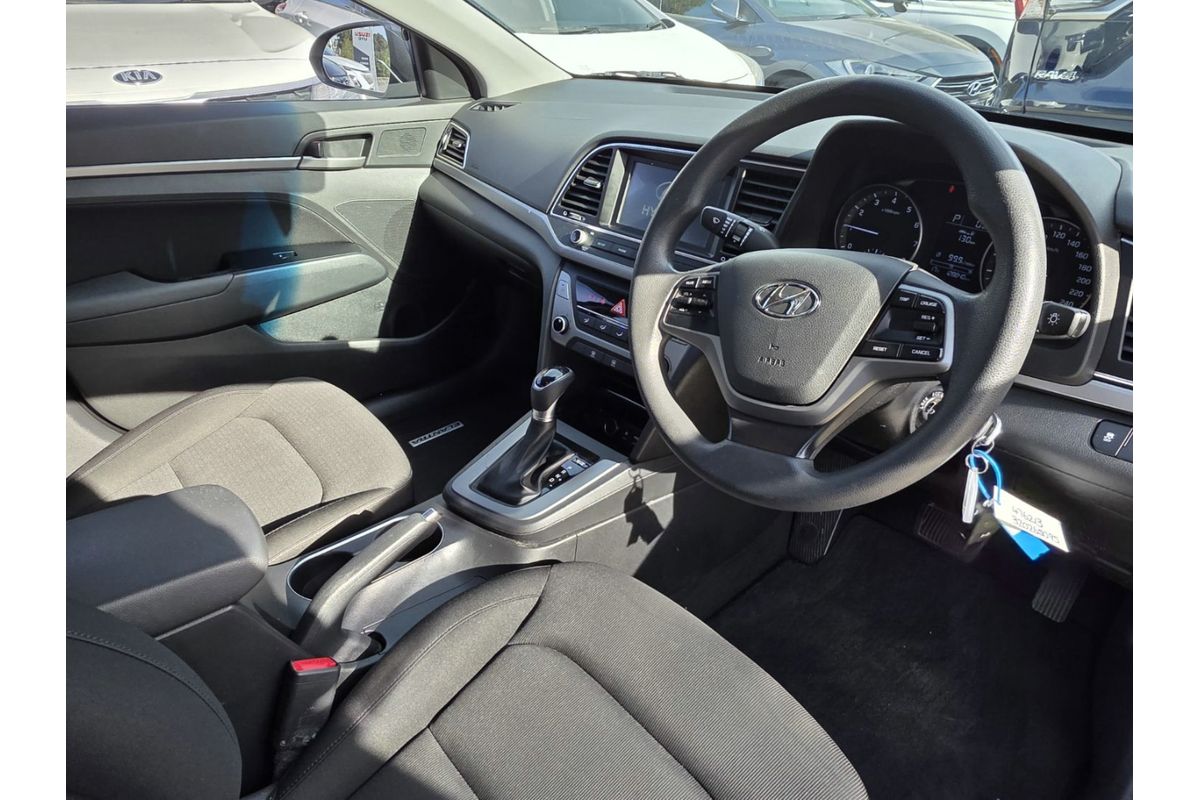 2017 Hyundai Elantra Active AD image 30