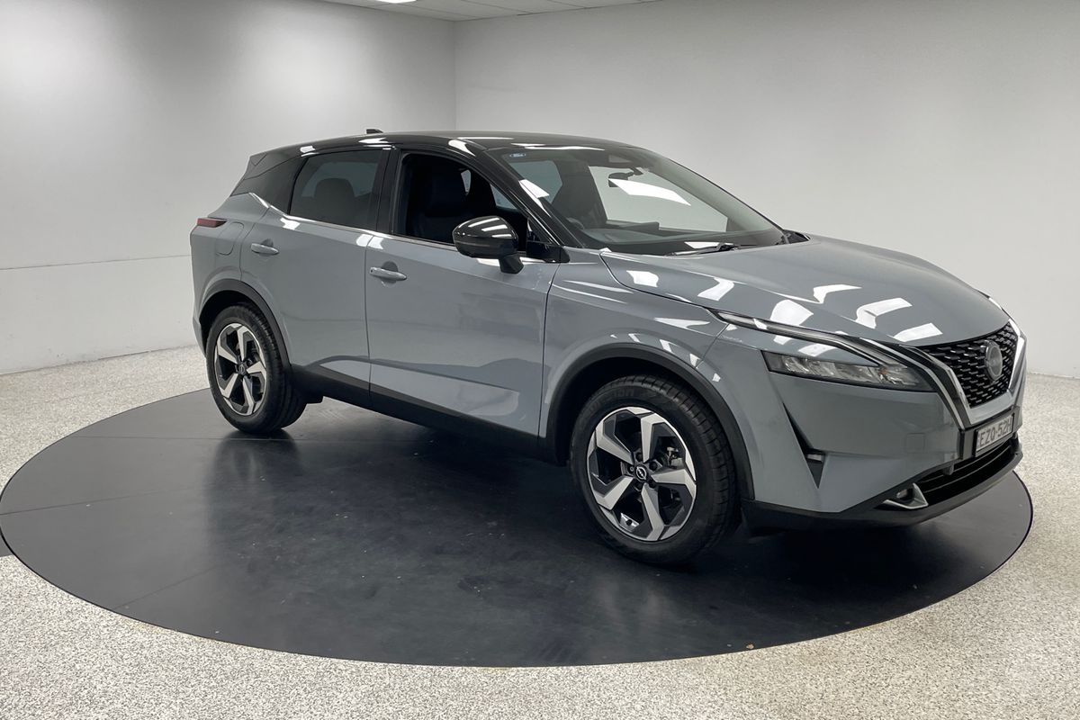 2023 Nissan J12