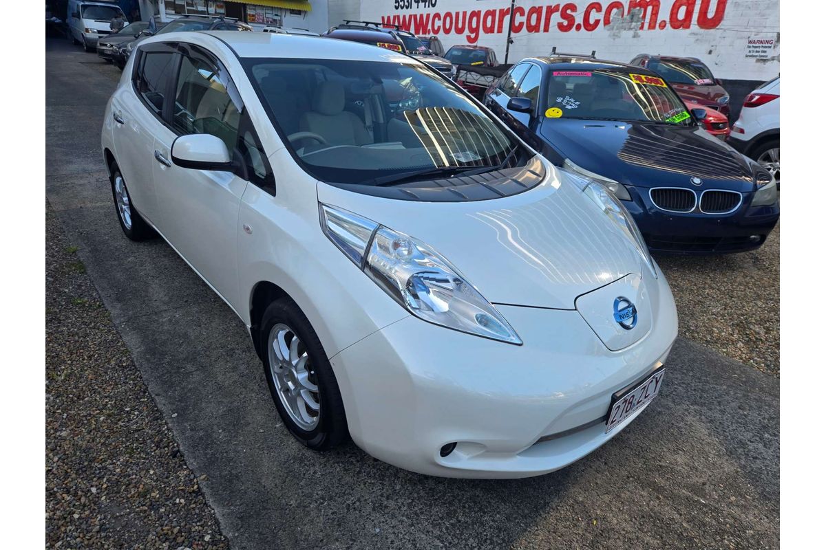 2014 Nissan LEAF ZE0