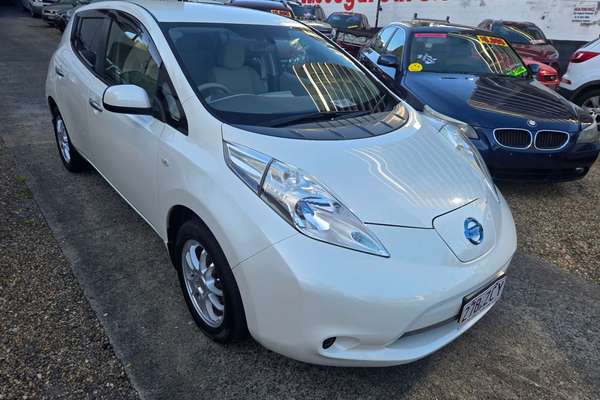 2014 Nissan LEAF ZE0