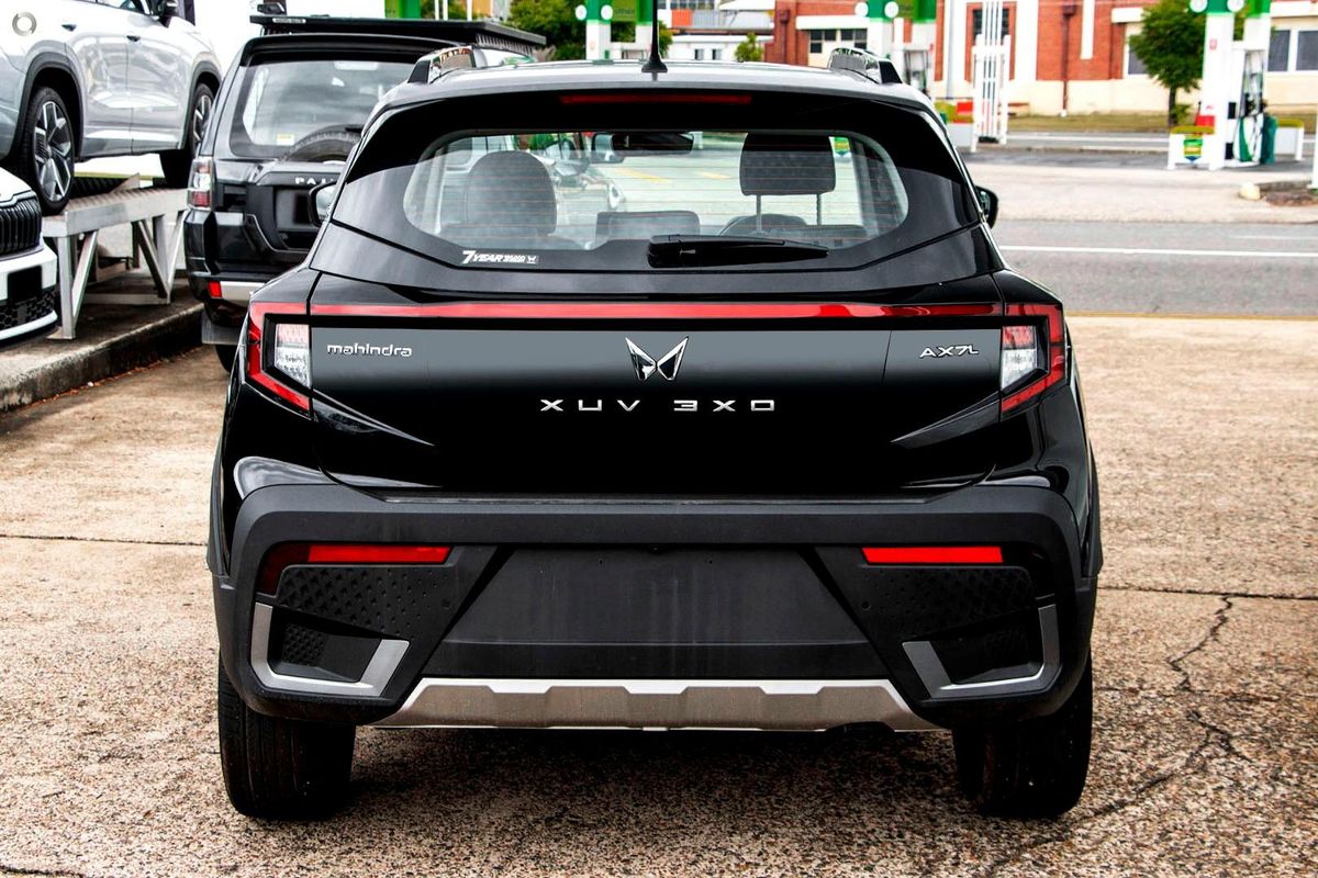 2025 Mahindra XUV3XO AX7L