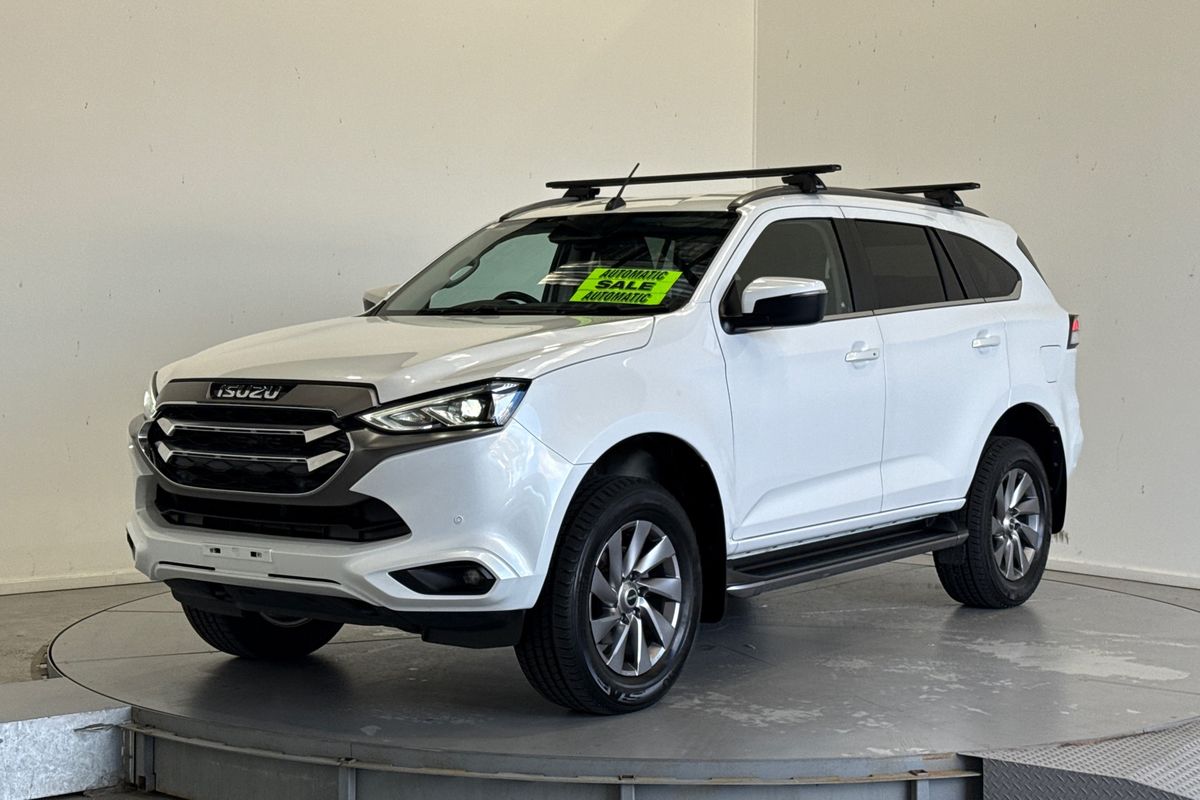 2022 Isuzu MU-X LS-U