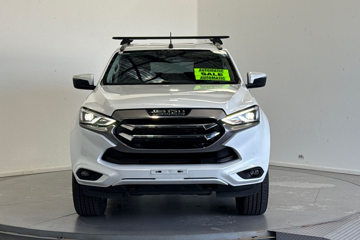 2022 Isuzu MU-X LS-U