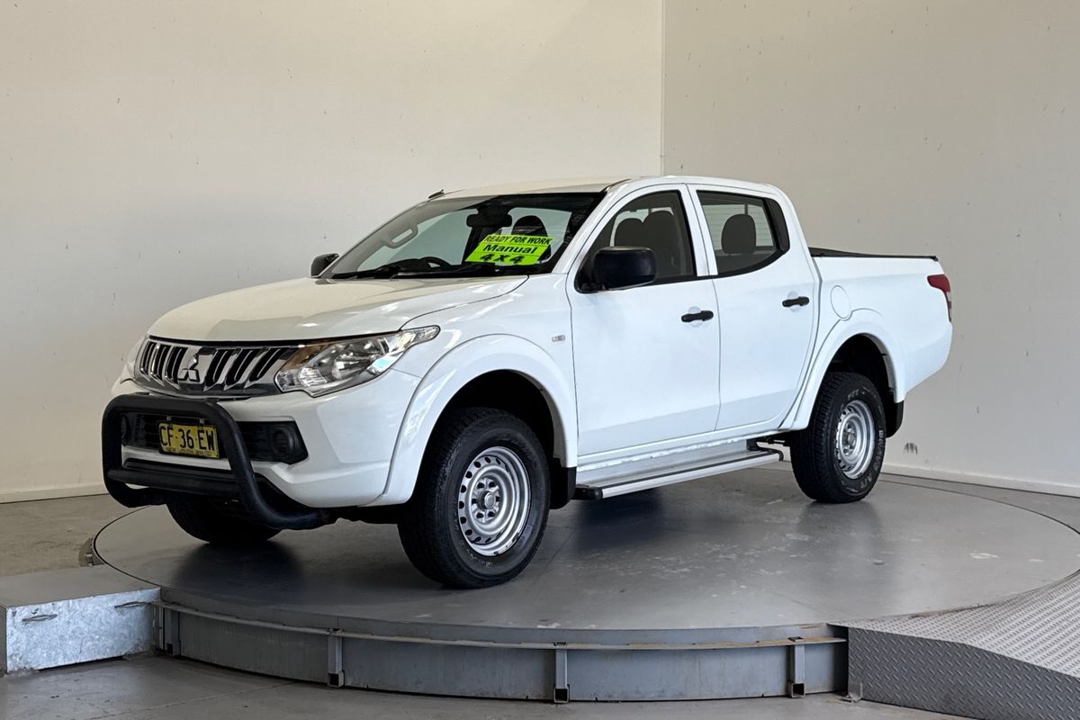 2015 Mitsubishi Triton GLX MN 4X4