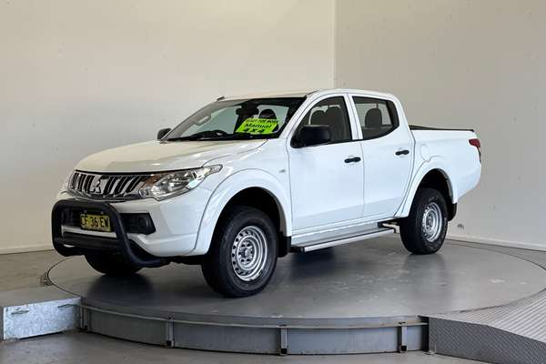 2015 Mitsubishi Triton GLX MN 4X4