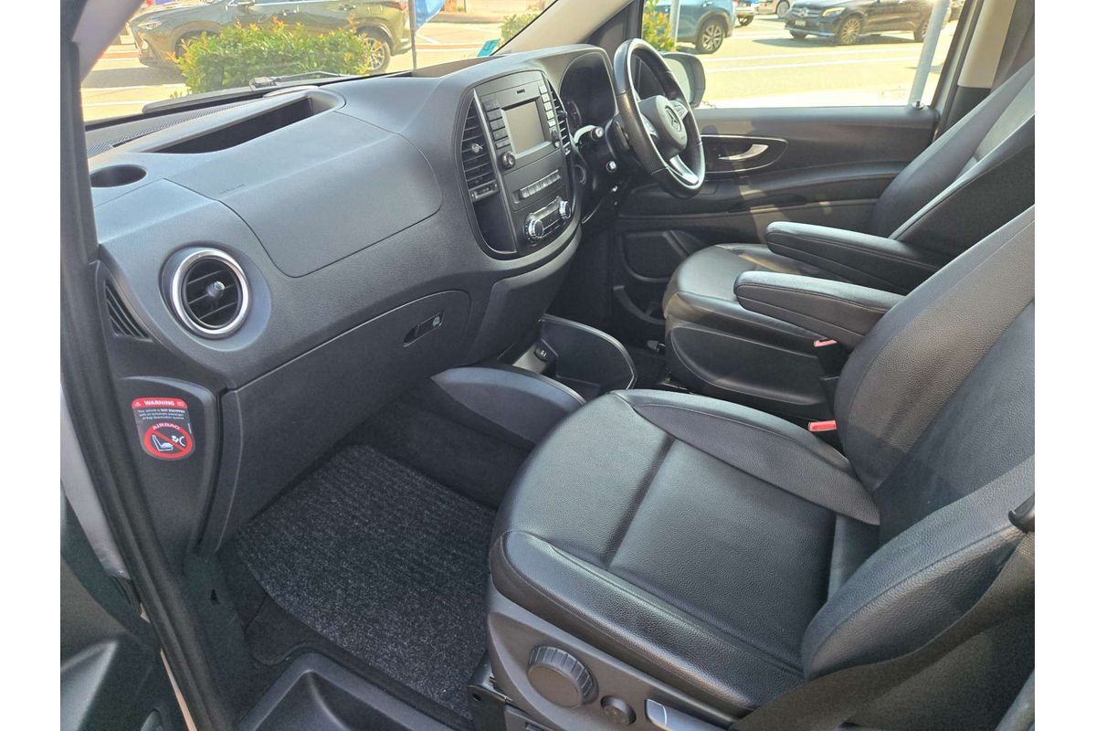 2017 Mercedes-Benz Valente 116BlueTEC 447