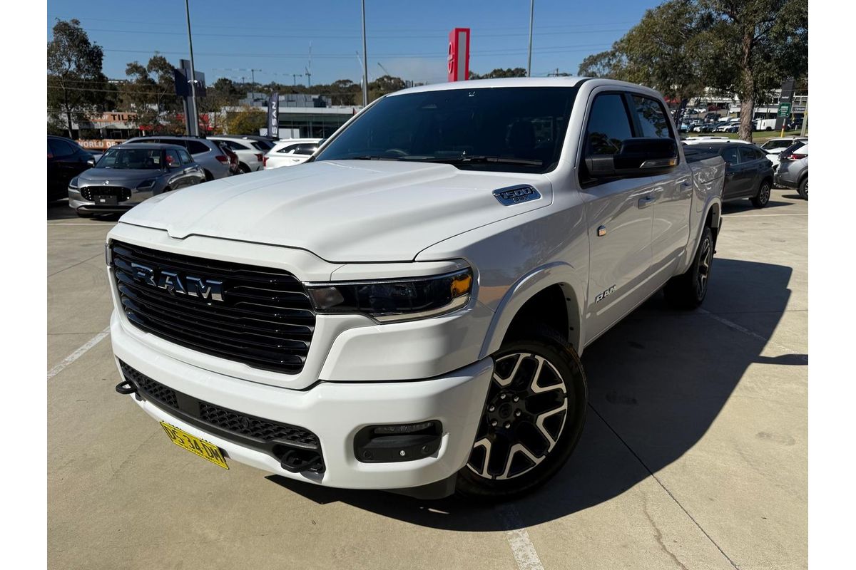2025 RAM 1500 Laramie Sport Hurricane SO RamBox DT 4X4 SWB