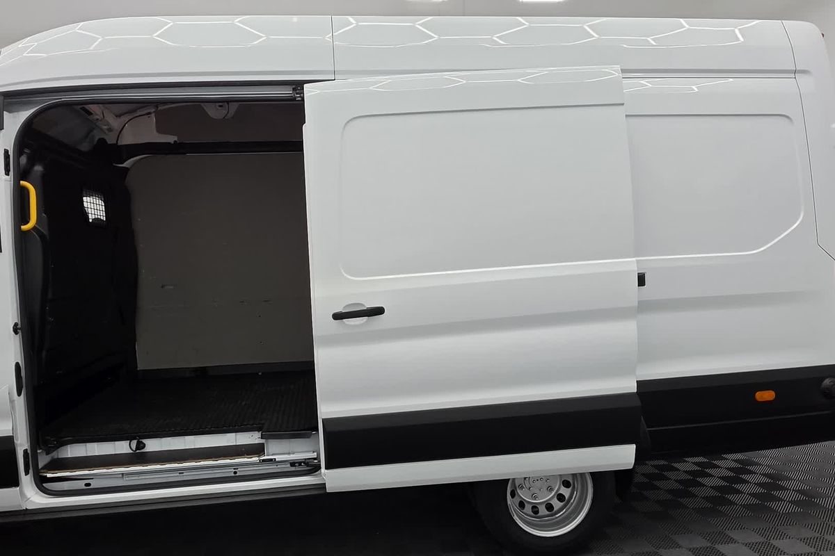 2021 Ford Transit 470E VO High Roof image 17