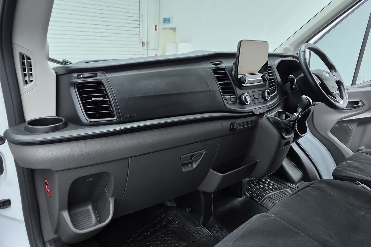 2021 Ford Transit 470E VO High Roof image 18
