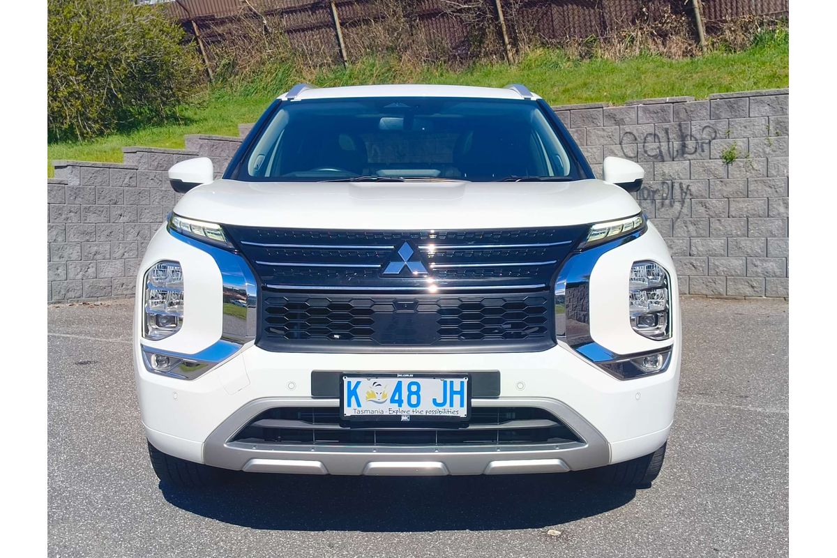 2022 Mitsubishi Outlander Exceed ZM