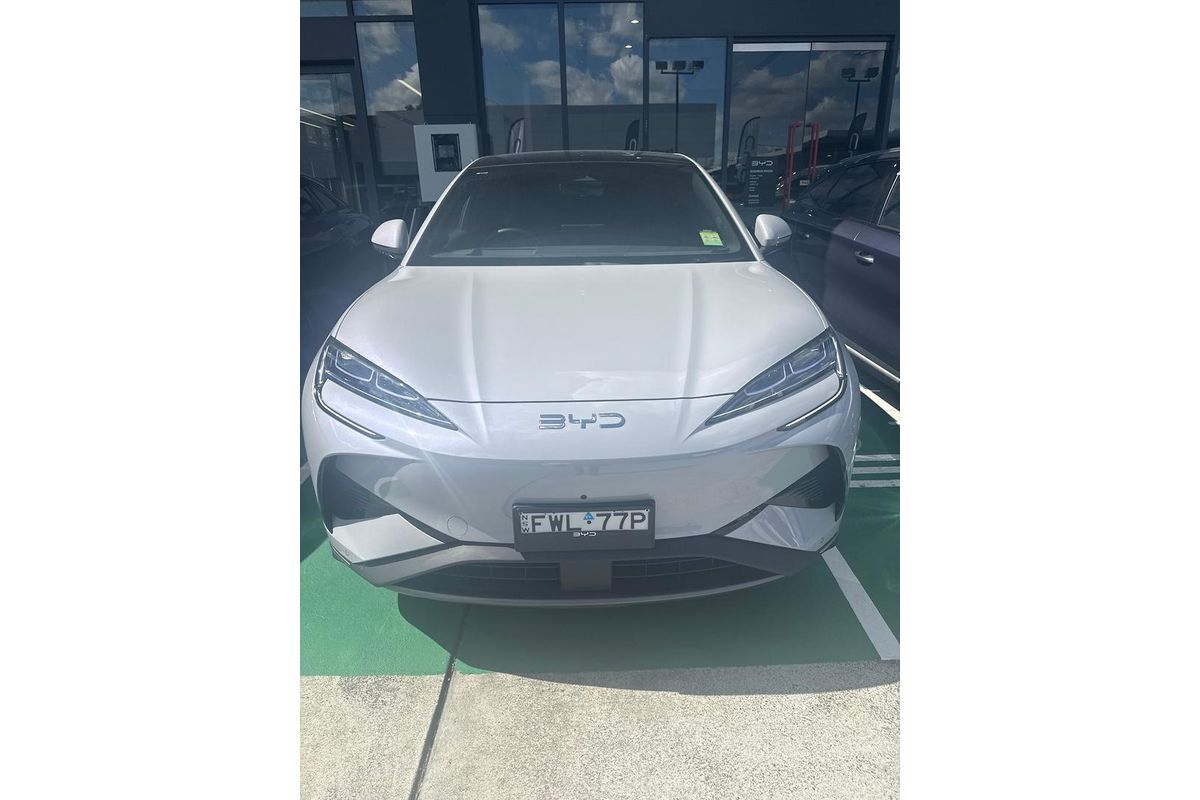 2025 BYD SEALION 7 Premium