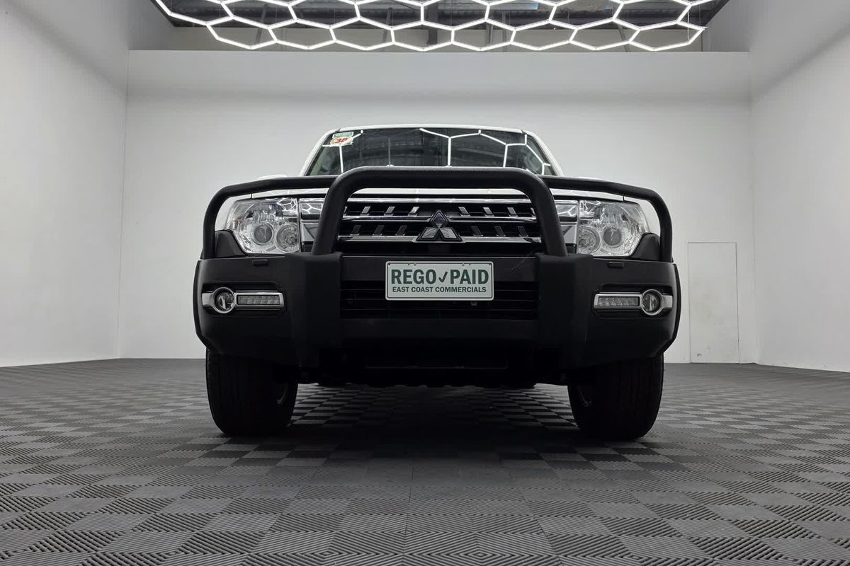 2021 Mitsubishi Pajero GLX NX image 7
