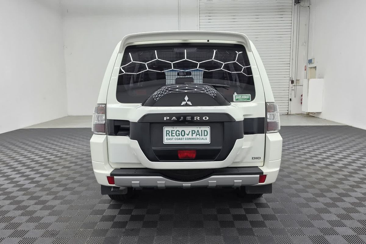 2021 Mitsubishi Pajero GLX NX image 12