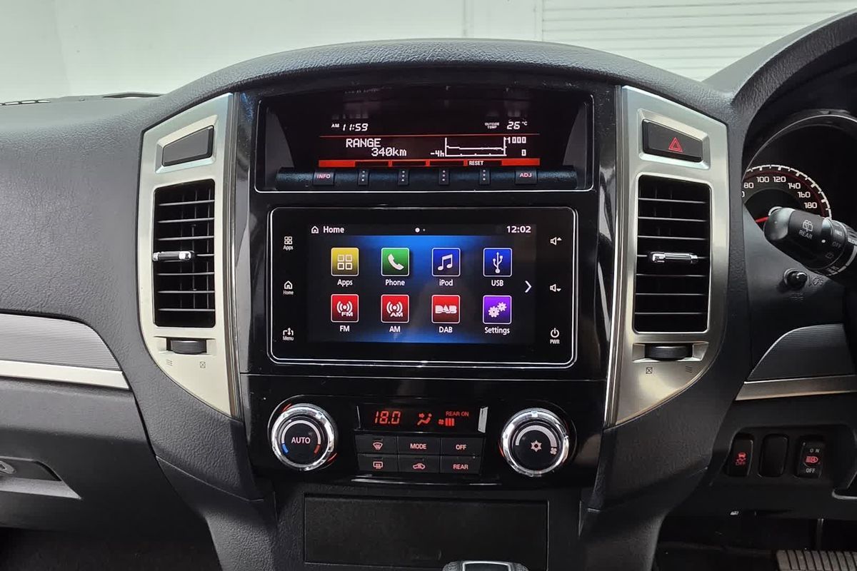 2021 Mitsubishi Pajero GLX NX image 31