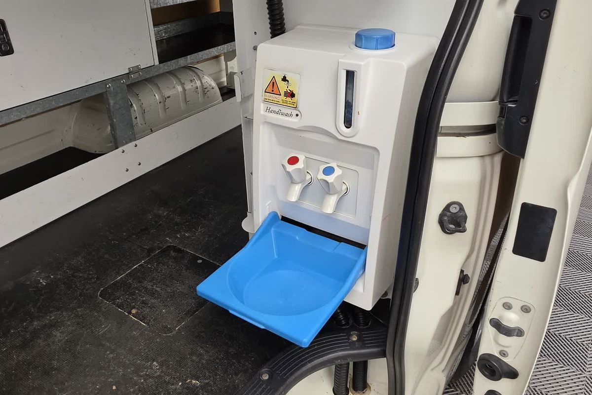 2014 Toyota Hiace KDH201R LWB