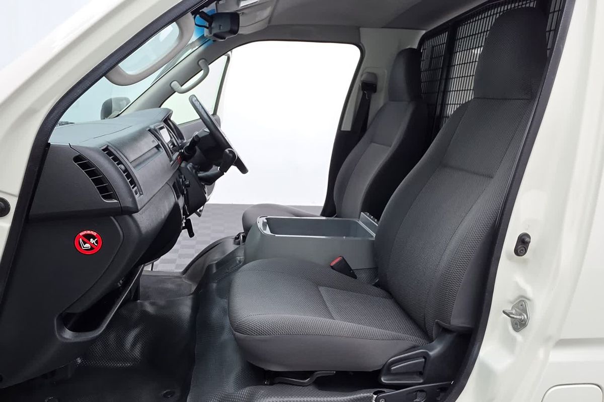 2014 Toyota Hiace KDH201R LWB