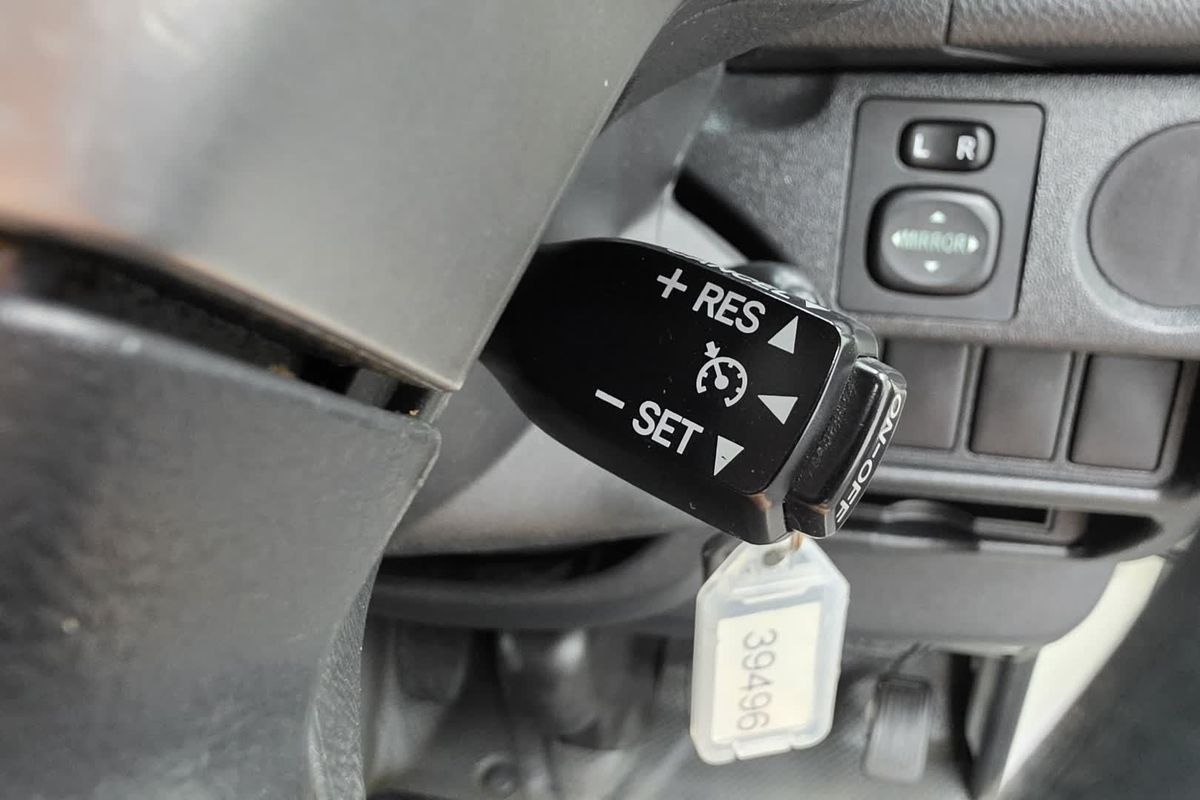2014 Toyota Hiace KDH201R LWB