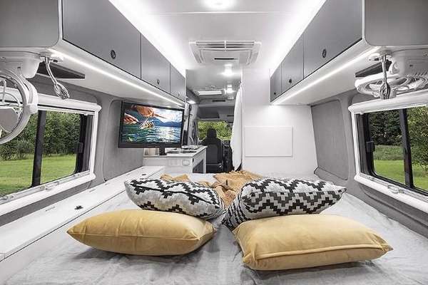 2025 Volkswagen Crafter Kampervan Style TDI410 SY1 GEN2 LWB High Roof