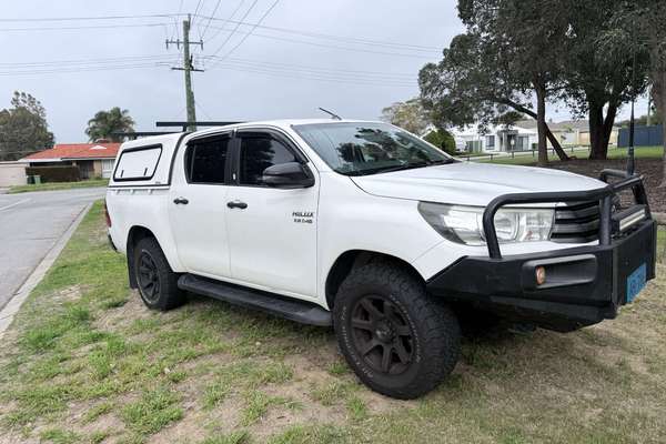 2017 Toyota Hilux SR GUN126R 4X4