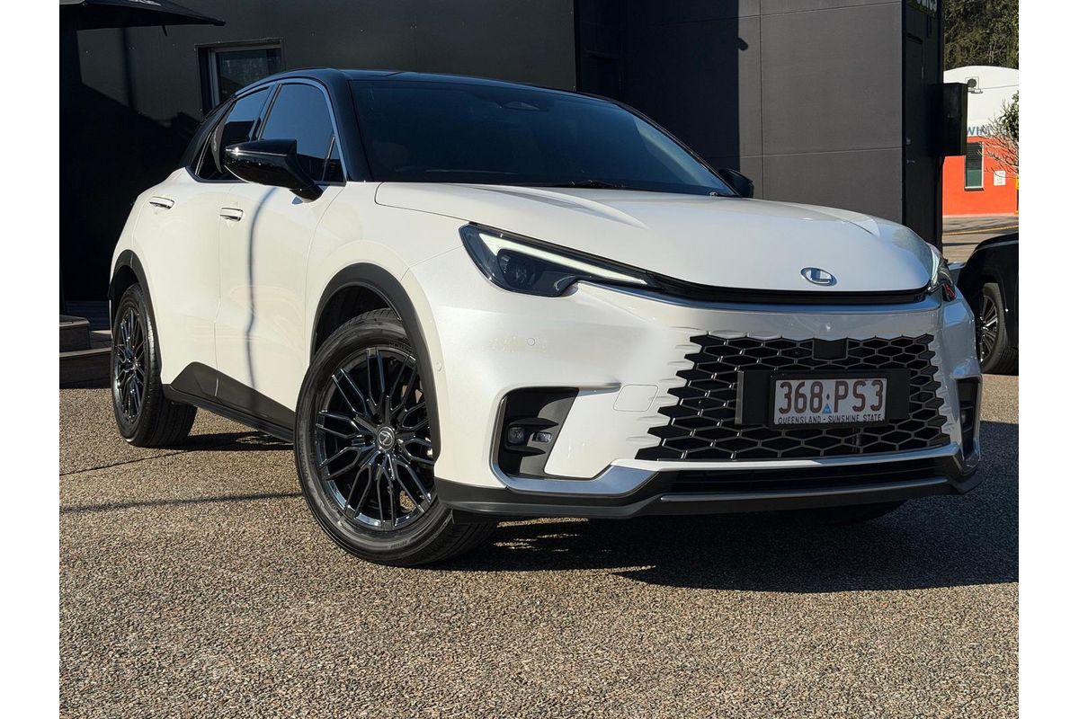 2025 Lexus LBX Sports Luxury MAYH10R